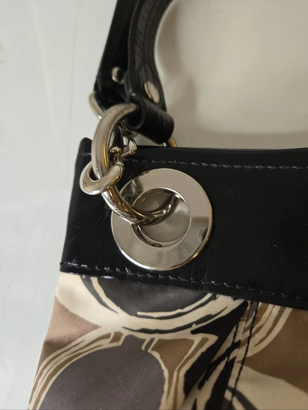 Coach Signature Sateen Ashley Scarf Print Black and Tan Shoulder Bag F17649